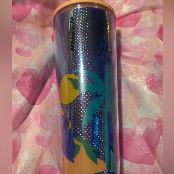 Starbucks cups - Picture 3 of 5